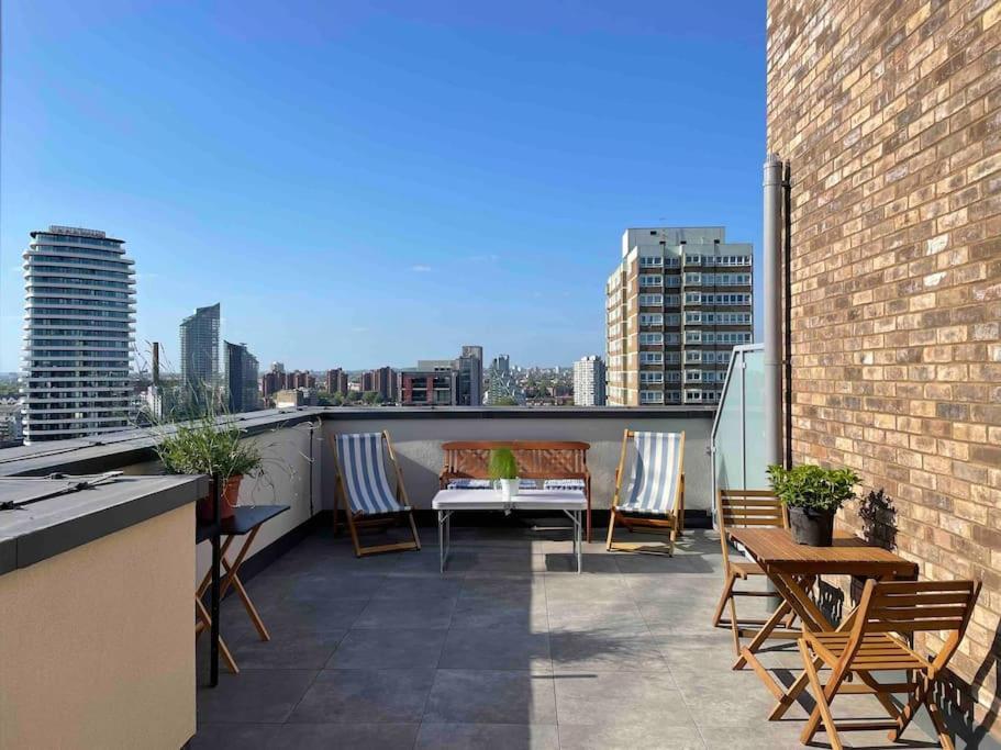 3 Bedroom Penthouse With Terrace And Skyline In Battersea Londen Buitenkant foto